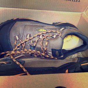 Keen shoes